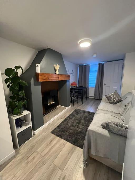 Haven - Beautiful 3 Bedroom House Ballynahinch Экстерьер фото
